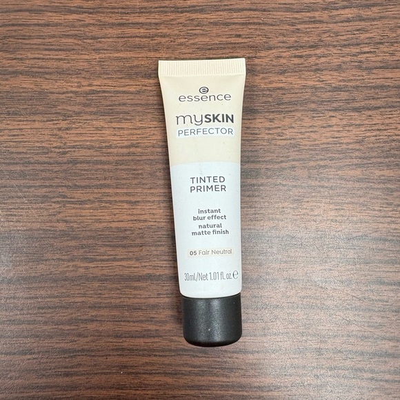 Essence myskin Perfector Tinted Primer Fair Neutral - Picture 1 of 1